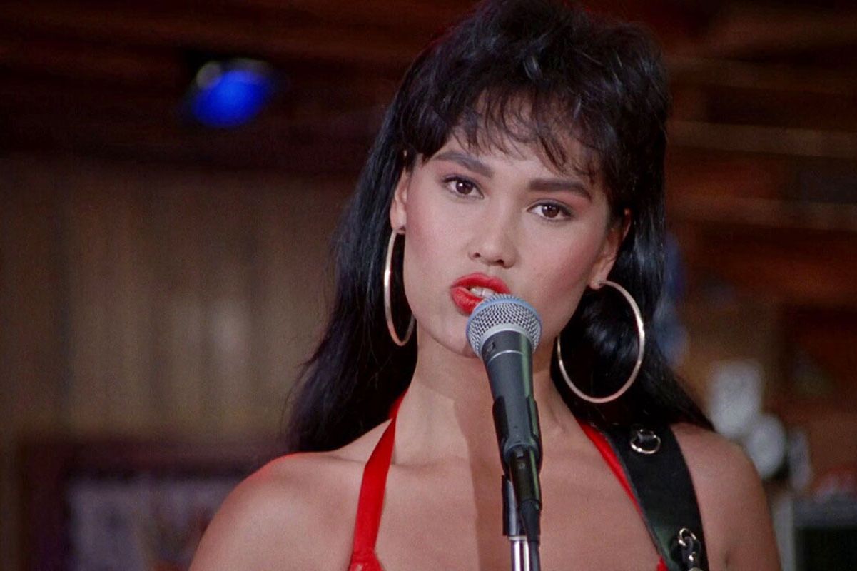 Tia Carrere
